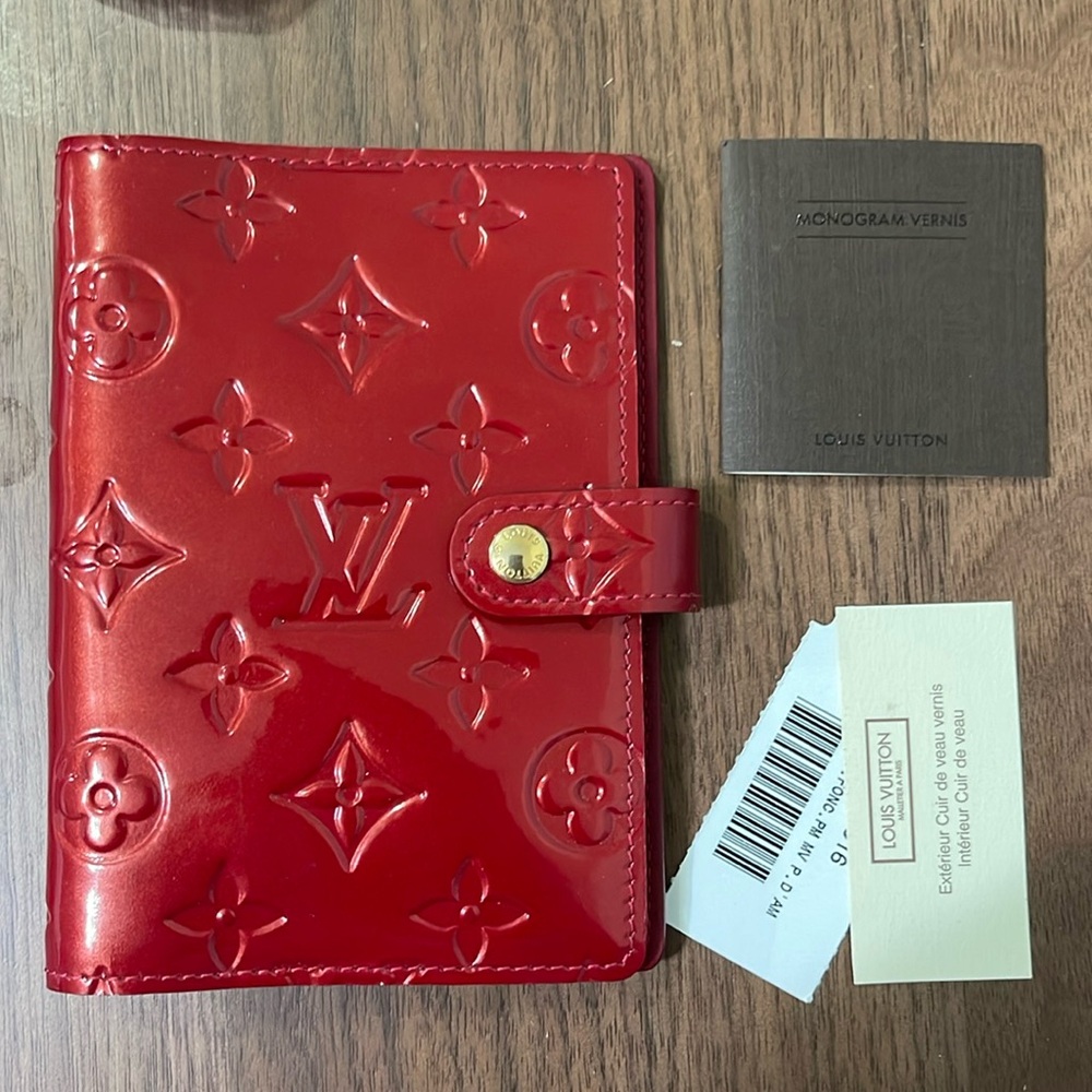 LOUIS VUITTON DIARY COVER RED VERNI 🌟AUTHENTIC 🌟